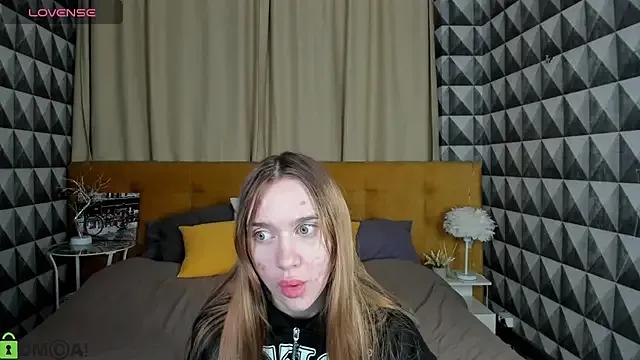 Lesi_Moonie01 from StripChat is Freechat