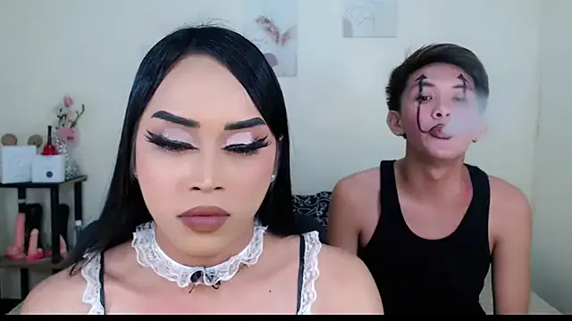 Girls: try live performances with matured performers, from dancing to quirks, in a variety of beautiful sex cams.