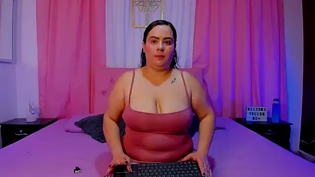 Lexie_Monroe from StripChat is Freechat