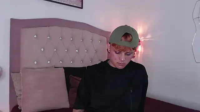 LextterAzak from StripChat is Freechat