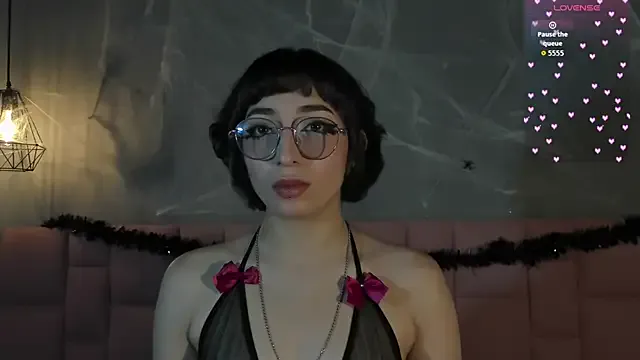 Lexyy_Bluee from StripChat