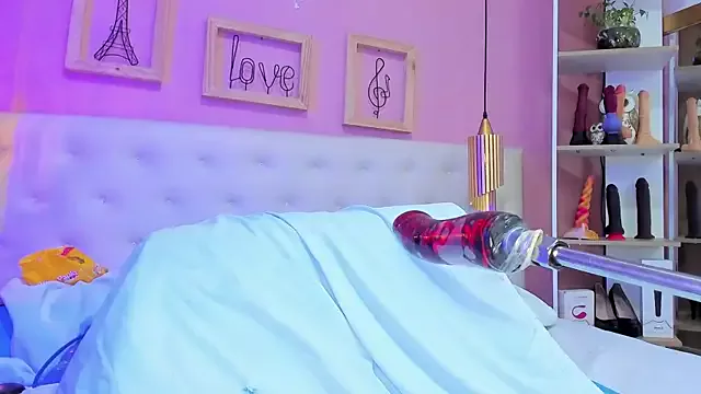 Leylla_ from StripChat