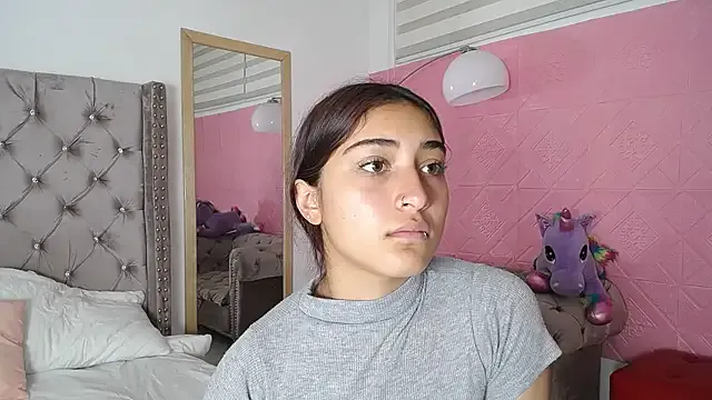 Lia_Teen from StripChat is Freechat