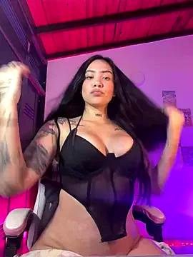 liahouses from StripChat is Freechat