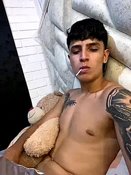 Liam_Brookss from StripChat is Freechat