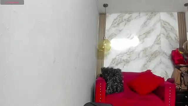 LiaTaylorr from StripChat is Freechat