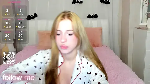 Girls: try live performances with matured performers, from dancing to quirks, in a variety of beautiful sex cams.