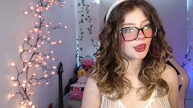 Girls: try live performances with matured performers, from dancing to quirks, in a variety of beautiful sex cams.