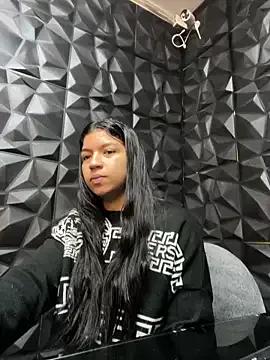 lil_charme from StripChat