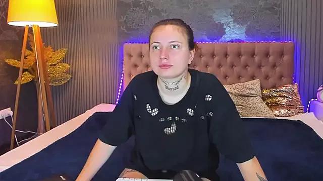 Girls: try live performances with matured performers, from dancing to quirks, in a variety of beautiful sex cams.