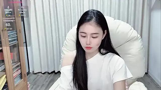 LILI-Baobei from StripChat is Freechat