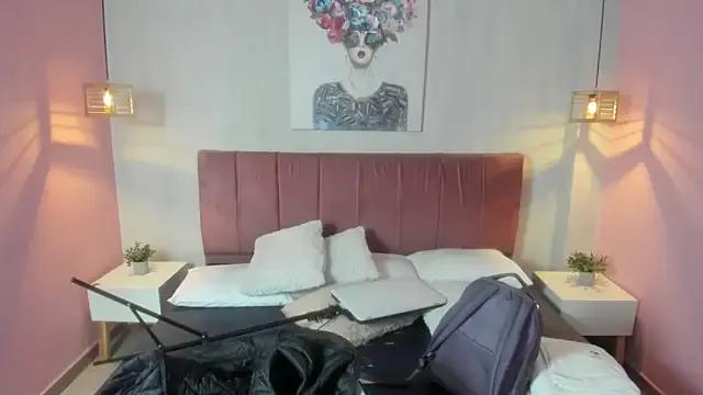 Lili_Monroy from StripChat is Freechat