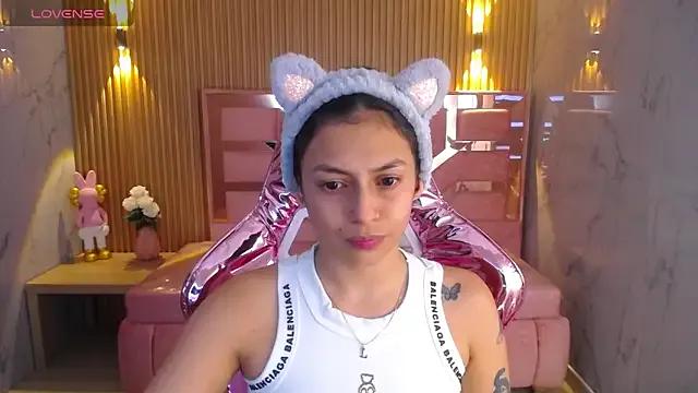 Girls: try live performances with matured performers, from dancing to quirks, in a variety of beautiful sex cams.
