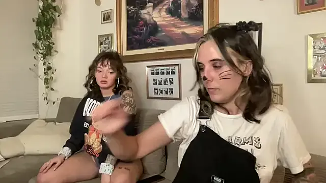 Girls: try live performances with matured performers, from dancing to quirks, in a variety of beautiful sex cams.