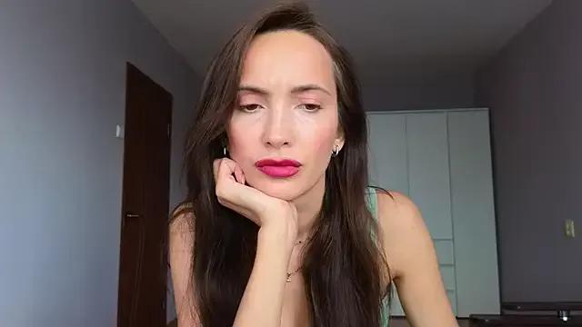 Lillian-Clark from StripChat is Freechat