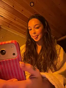 LillieOlive from StripChat is Freechat