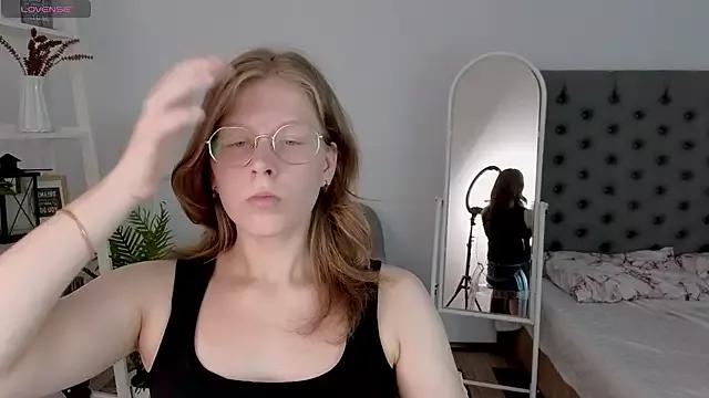 Girls: try live performances with matured performers, from dancing to quirks, in a variety of beautiful sex cams.