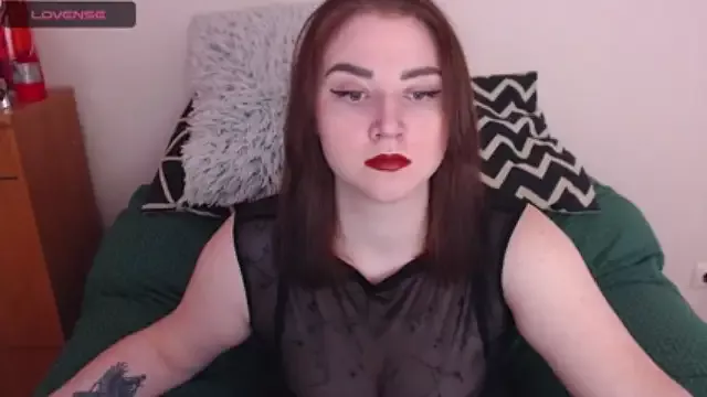 Lillyloan4u from StripChat