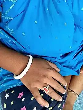 Lily_Rosy from StripChat