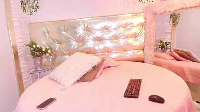 Lilyth_bloom from StripChat