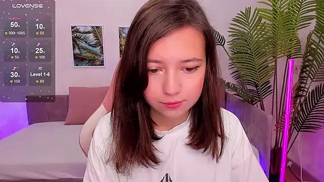Lina_Brownie from StripChat is Freechat