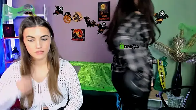 Girls: try live performances with matured performers, from dancing to quirks, in a variety of beautiful sex cams.