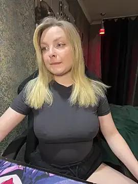 Lina_ly from StripChat is Freechat