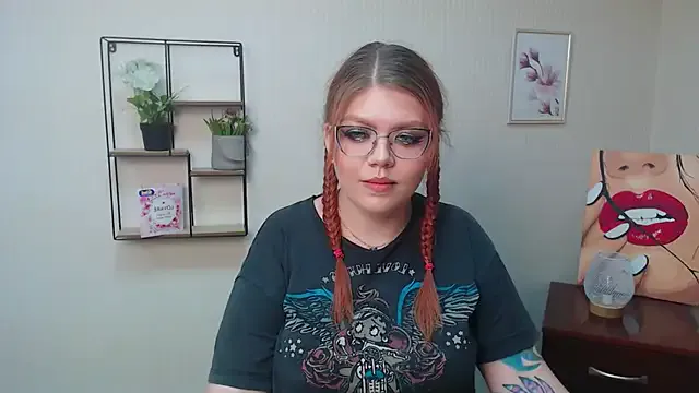 Lina_ri_ from StripChat is Freechat