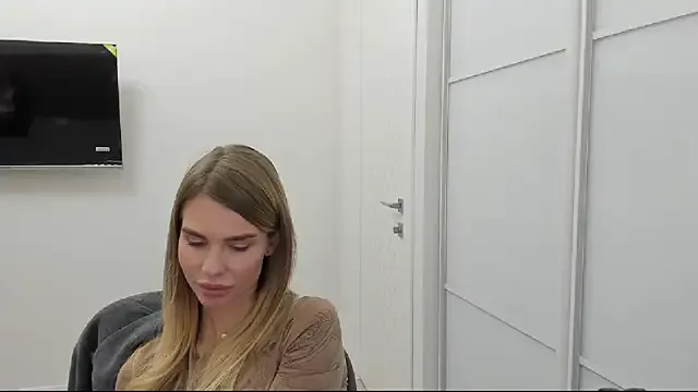 Girls: try live performances with matured performers, from dancing to quirks, in a variety of beautiful sex cams.