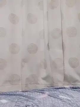 linakhalifa from StripChat is Freechat