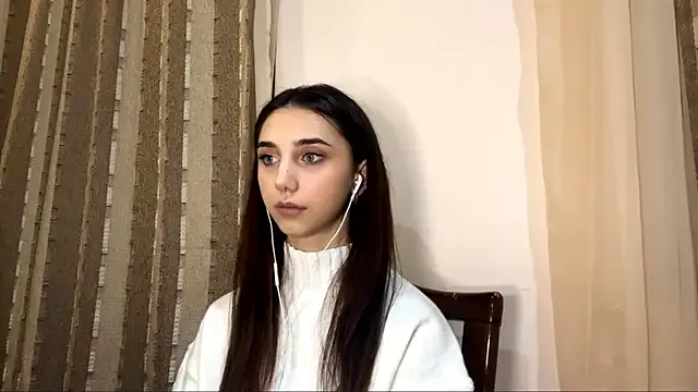 LinaMour from StripChat is Freechat