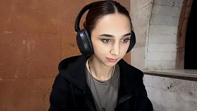 LinaMour from StripChat is Freechat
