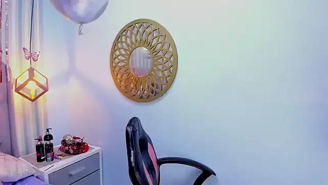 Girls: try live performances with matured performers, from dancing to quirks, in a variety of beautiful sex cams.