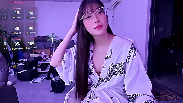 Linbaibai from StripChat