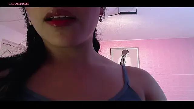 linda1609 from StripChat is Freechat