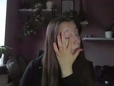 LindaPretty from StripChat is Freechat