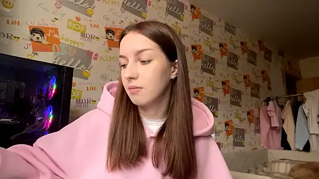 LingNikkel from StripChat is Freechat