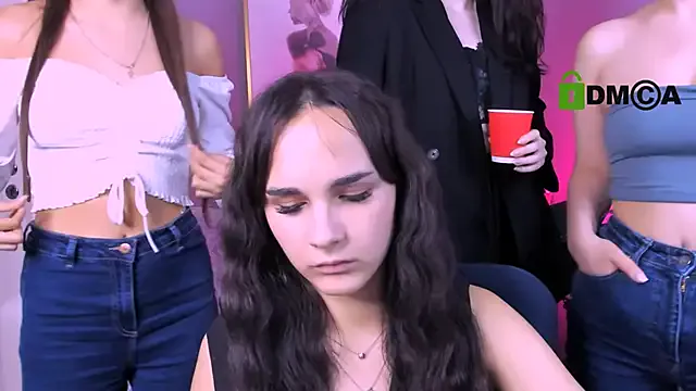 Girls: try live performances with matured performers, from dancing to quirks, in a variety of beautiful sex cams.