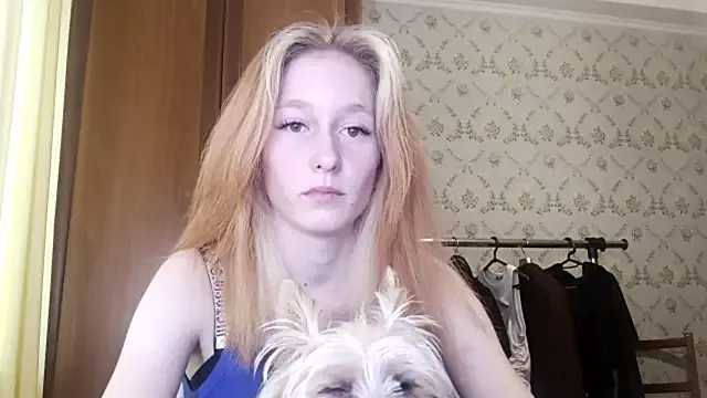 LisaKacitaa from StripChat is Freechat