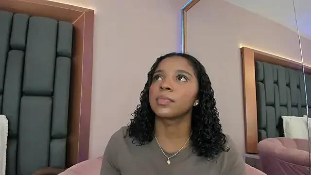 LisaMendez from StripChat is Freechat