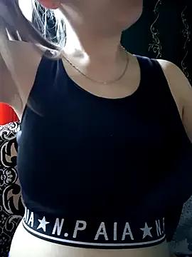 Lissa213 from StripChat is Freechat