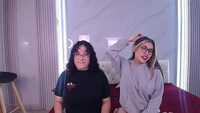 Girls: try live performances with matured performers, from dancing to quirks, in a variety of beautiful sex cams.