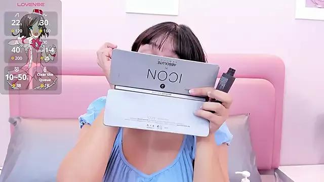 Little_dolly1 from StripChat