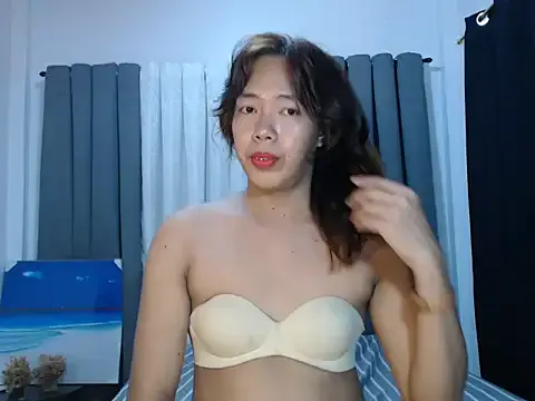 Little_fairies from StripChat is Freechat