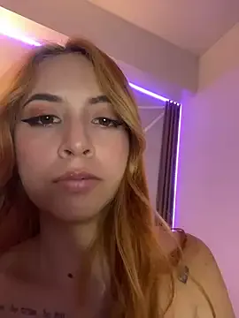 Little_ginger from StripChat is Freechat