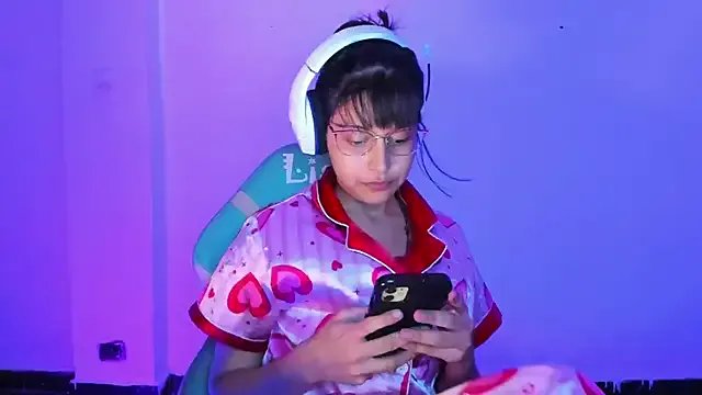 Little_Lisy from StripChat is Freechat