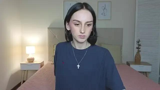 Little_moly999 from StripChat is Freechat