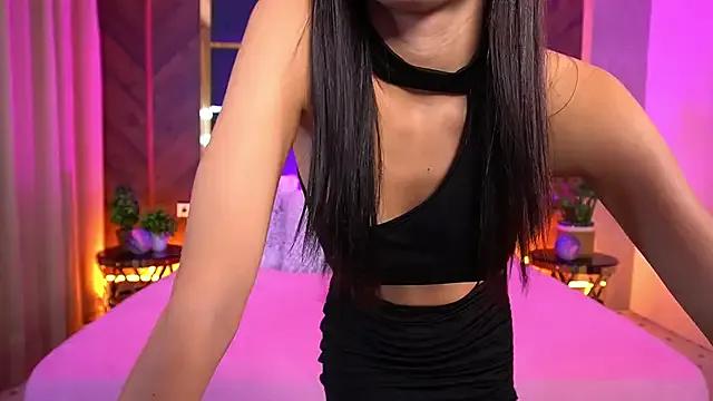 LittleeCutee from StripChat