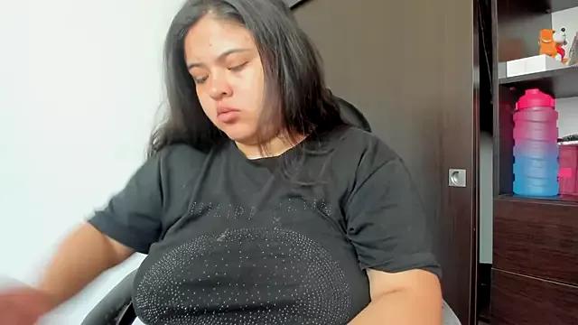 lizzie_c from StripChat