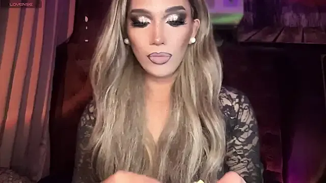 Lo_la_69 from StripChat